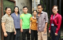 Trịnh Kim Chi và quỹ gọi yêu thương giúp đỡ người dân quận 12