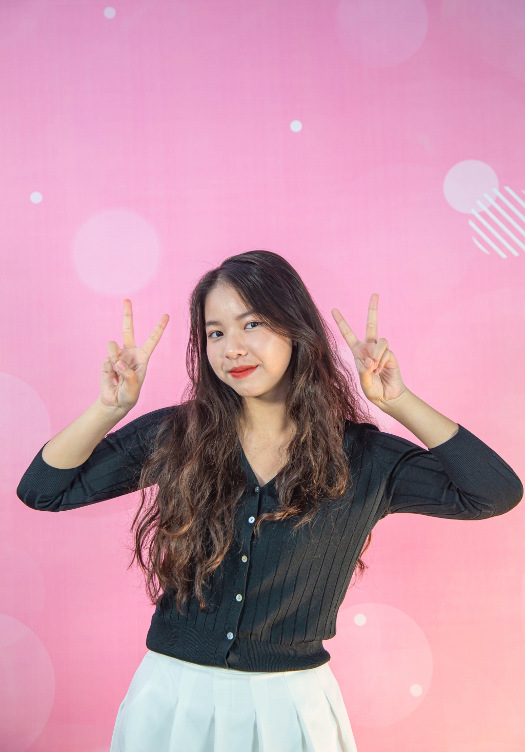 Vlogger Nanciezz Đinh Thuận Nhân được đề cử hạng mục Hot Youtuber tại 'Wechoice Award 2020'