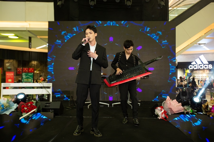 K-ICM, Vicky Nhung cùng các ca sĩ cháy hết mình với khán giả trong đêm nhạc MTVxK-ICM