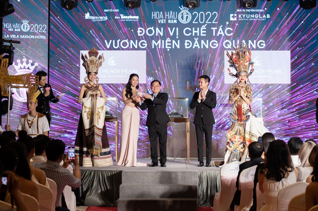 BTC ‘Hoa hậu Việt Nam’ khẳng định: ‘Chấm thi trên cả quá trình, không chỉ dựa trên phần ứng xử Top 5’