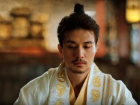 Tạo hình Hoàng đế của Lee Dong Wook được tiết lộ