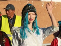 Lâm Chí Linh khiến mọi người toát mồ hôi khi gặp bão cát ở Maroc
