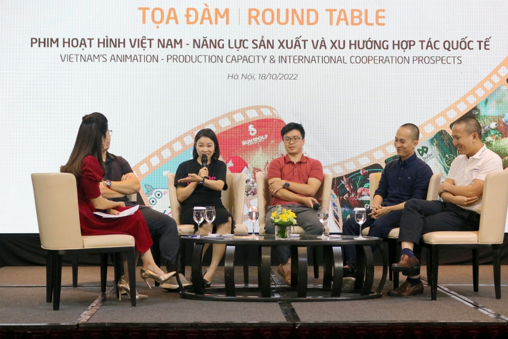Bà Lê Quỳnh Như – Đồng sáng lập và quản lý DeeDee Animation Studio và các doanh nghiệp hoạt động trong lĩnh vực hoạt hình chia sẻ tại tọa đàm