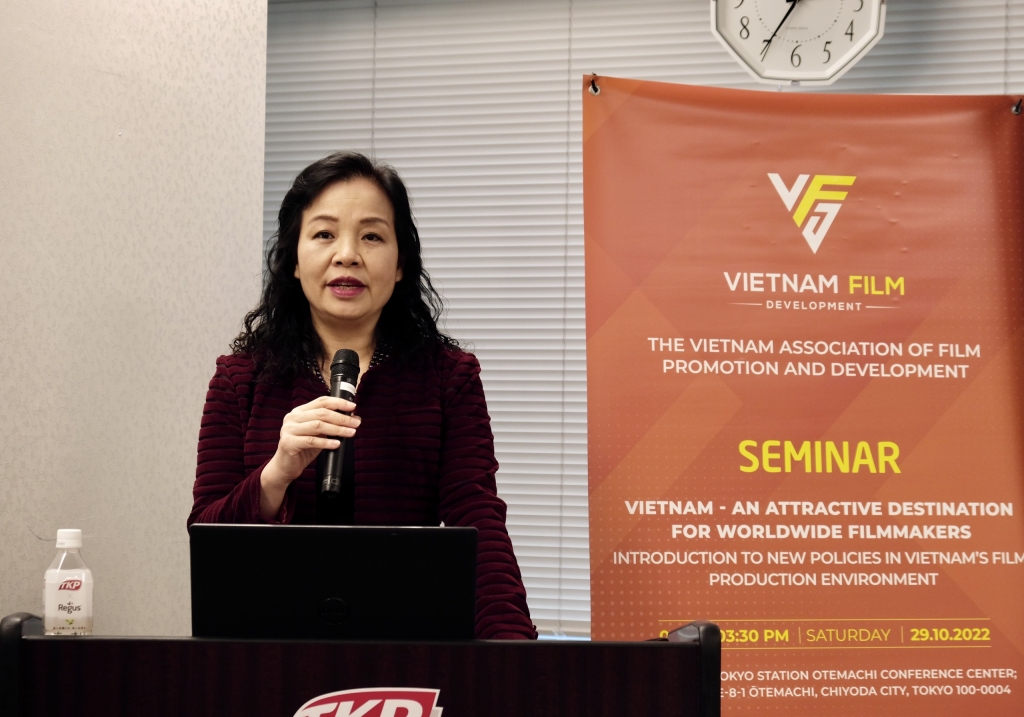 TS. Ngô Phương Lan – Chủ tịch Hiệp hội Xúc tiến phát triển Điện ảnh Việt Nam chia sẻ tại hội thảo