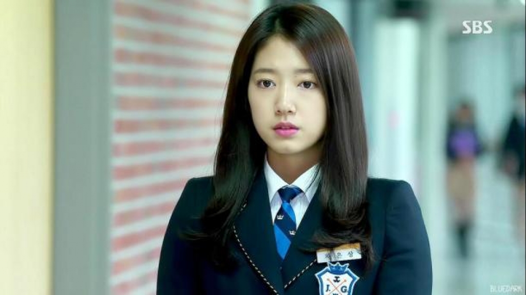 park shin hye nu tinh va goi cam trong loat anh giang sinh moi