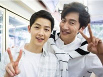 than hinh co bap cua song joong ki cuoi cung cung duoc fan chu y