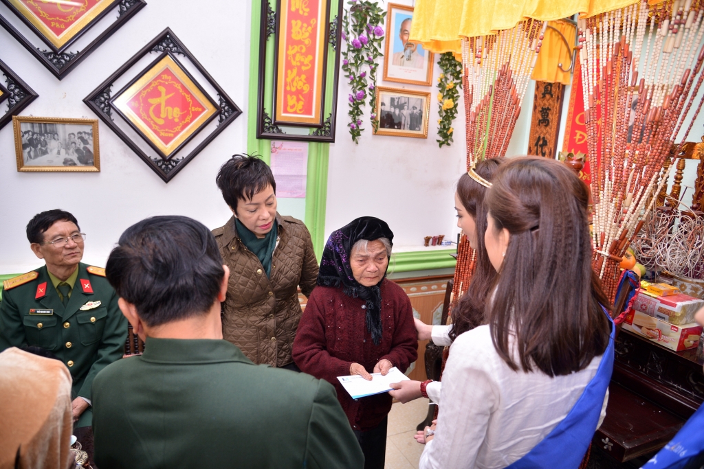 top 3 nu hoang da quy 2016 dong hanh cung xa thu hoang xuan vinh tri an huyen thoai tran oanh