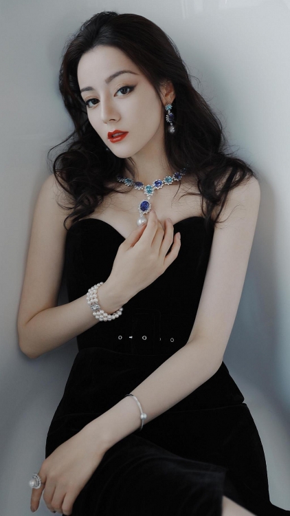 Địch Lệ Nhiệt Ba kết duyên cùng Trương Nghệ Hưng trong phim mới 'Cầu Trạng Tia Chớp'