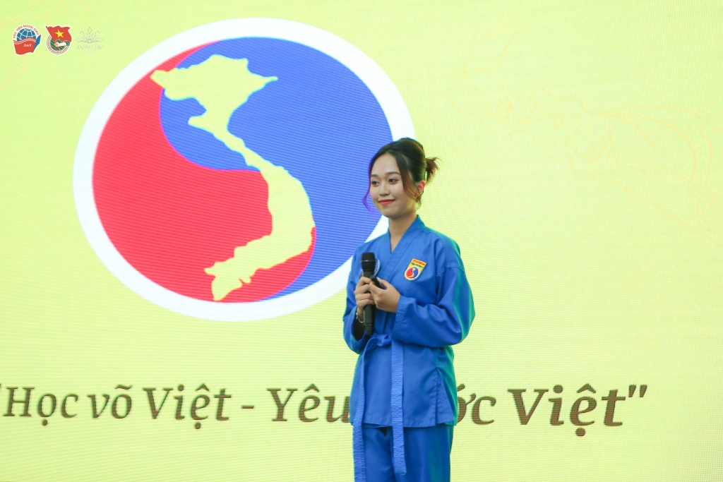 Bán kết Hùng biện 'Hoa khôi Ngoại giao - Miss DAV 2023': Thông minh, sắc sảo và bản lĩnh