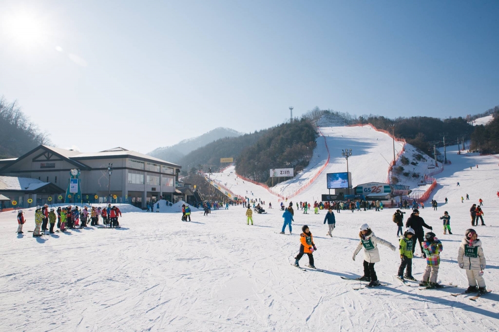 Trượt tuyết ngày Tết ở Elysian Gangchon