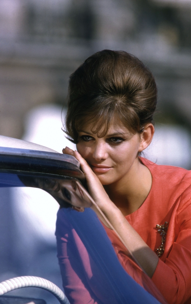 claudia cardinale khieu vu bang ve dep y