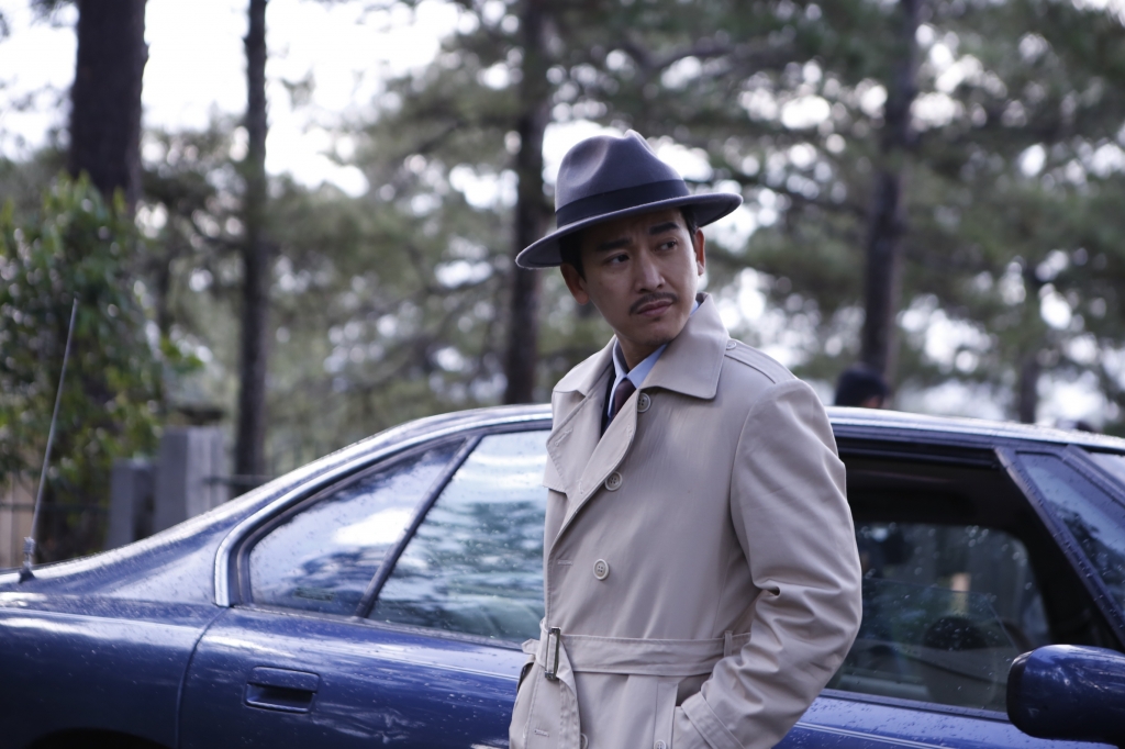 ong kinh sat nhan mau sac moi cho dien anh viet