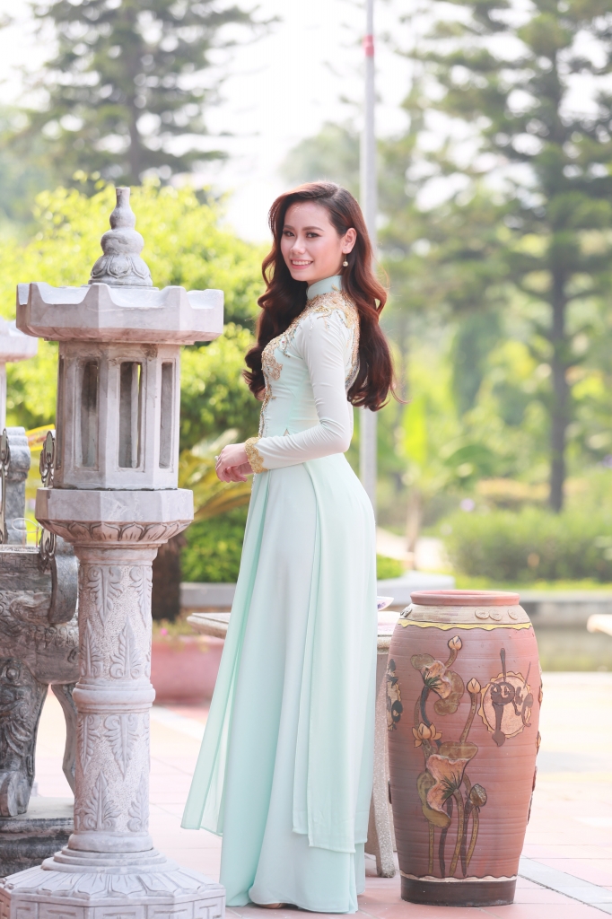mua thu ve tren sac ao dai