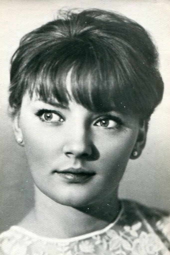 con co mot verchinskaya nua