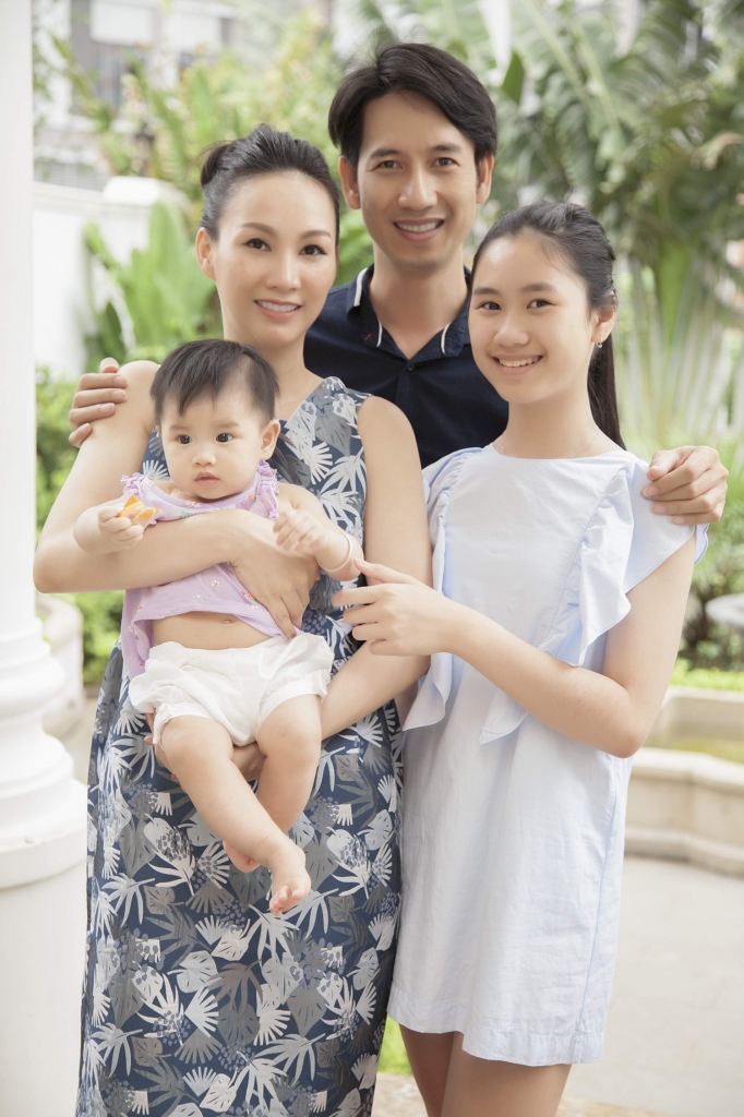 hoa hau paris vu day con cach yeu thuong nhau va song tu lap