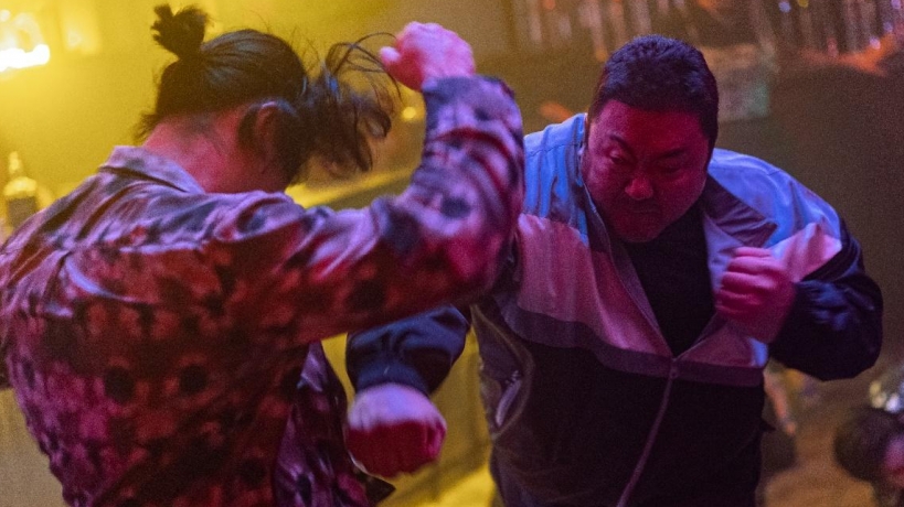 (Review) 'Vây hãm: Không lối thoát': Mãn nhãn với cú đấm thép của 'quái vật cơ bắp' Ma Dong Seok