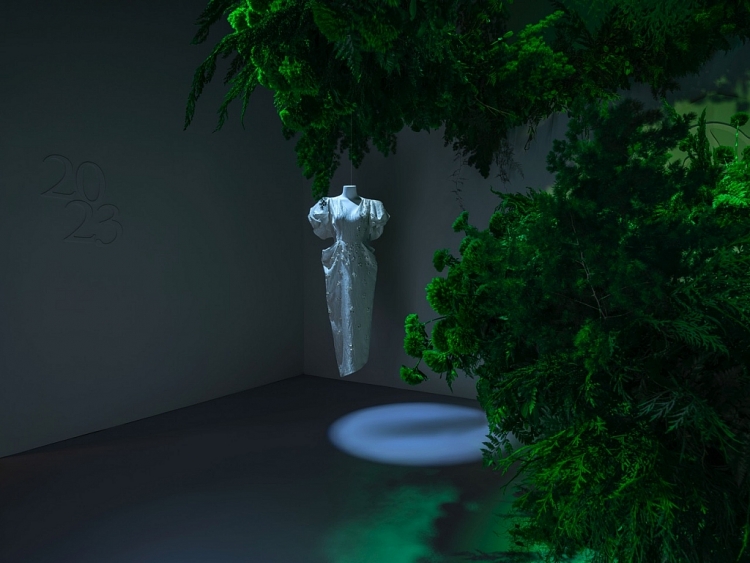 Những điểm nổi bật nhất tại triển lãm kỷ niệm 10 năm làm nghề của PHUONG MY