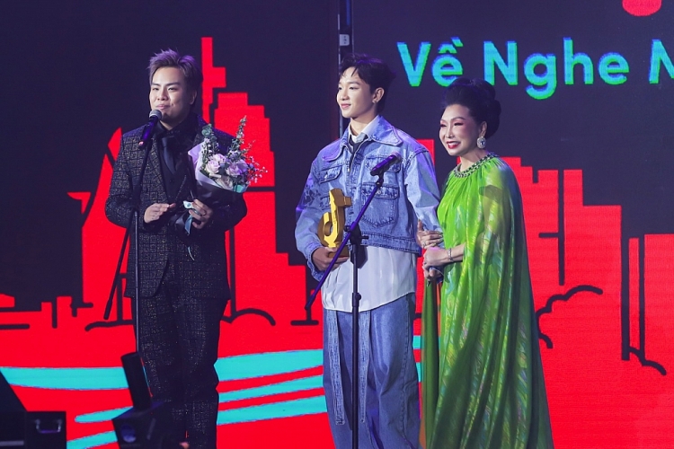 'Đêm Vinh danh TikTok Awards Việt Nam 2022': Hành trình tôn vinh tinh thần sáng tạo