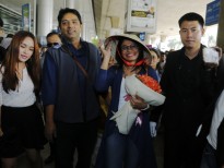 Đạo diễn & nữ chính “Cô dâu 8 tuổi” Toral Rasputra xuất hiện rạng rỡ tại sân bay Tân Sơn Nhất