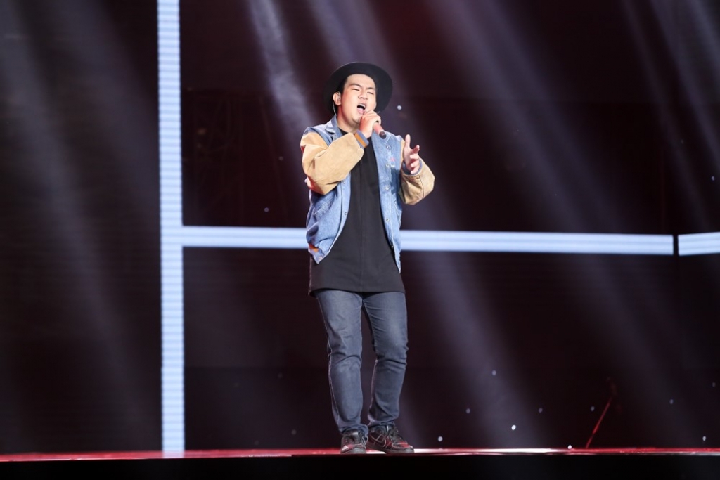 tran anh duc chang trai 18 tuoi khien 4 hlv the voice tranh gianh quyet liet