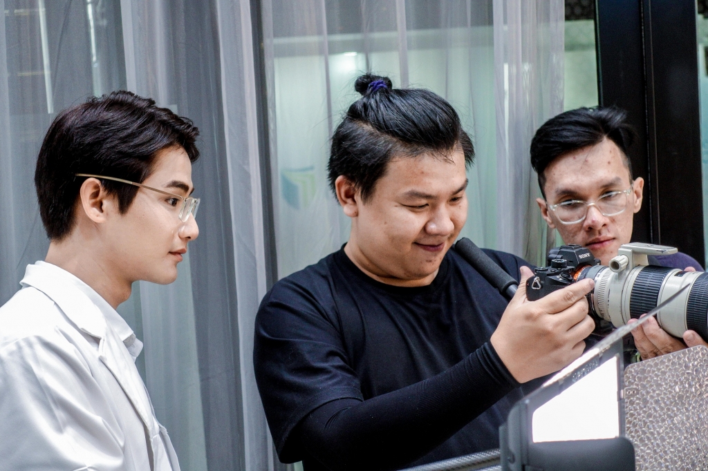 zick pham chang tan binh hotboy cua lang nhac viet