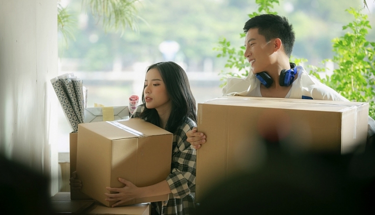 MV 'Hàng xóm': Lời tỏ tình ngọt ngào của Anh Tú và LyLy