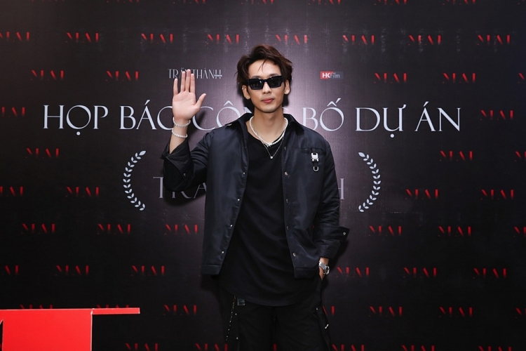 Trấn Thành lần đầu làm đạo diễn phim điện ảnh chiếu Tết 2023