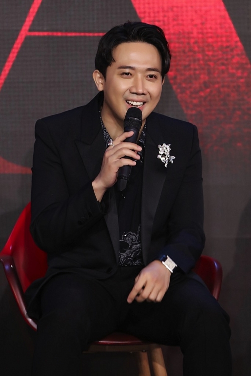 Trấn Thành lần đầu làm đạo diễn phim điện ảnh chiếu Tết 2023