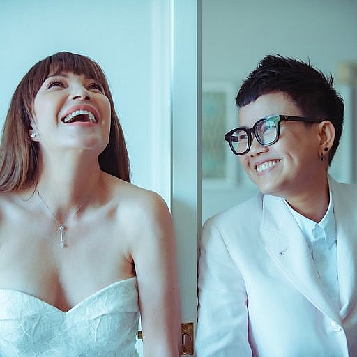 Nhạc sĩ Phương Uyên sánh đôi cùng cô dâu Thanh Hà trong MV 'Yêu anh là điều duy nhất'