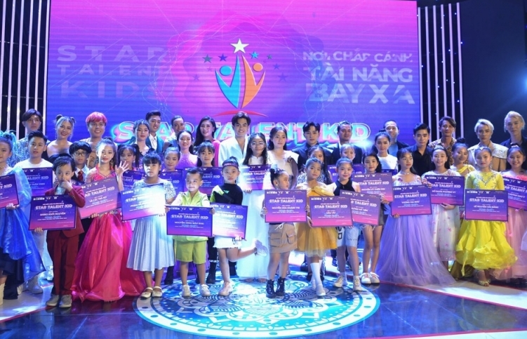 Nam vương Mario Thành Tâm và Á hậu H'Ăng Niê ngồi 'ghế nóng' 'Star Talent Kid'