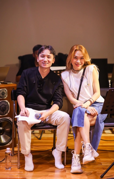Mỹ Tâm cùng Hà Anh Tuấn, Phan Mạnh Quỳnh, Wowy ráo riết tập luyện cho liveshow 'Tri âm' tại Hà Nội