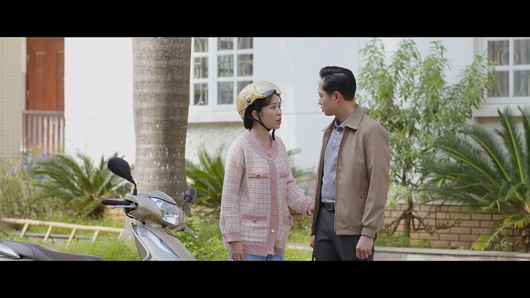 ‘Dưới bóng cây hạnh phúc’: Kim Oanh, Mạnh Hưng đóng vai chính đầu tiên, người sợ lấy chồng, người đã bớt 'hãm'