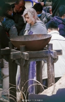 Tạo hình tóc trắng của Nghiêm Khoan trong 'Vũ Canh Kỷ' ăn đứt Nhậm Gia Luân