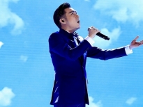 suong tai da mat voi liveshow dung len cua quang ha