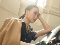 tra ngoc hang bien hoa voi ao dai truyen thong xinh dep nhu nang tho