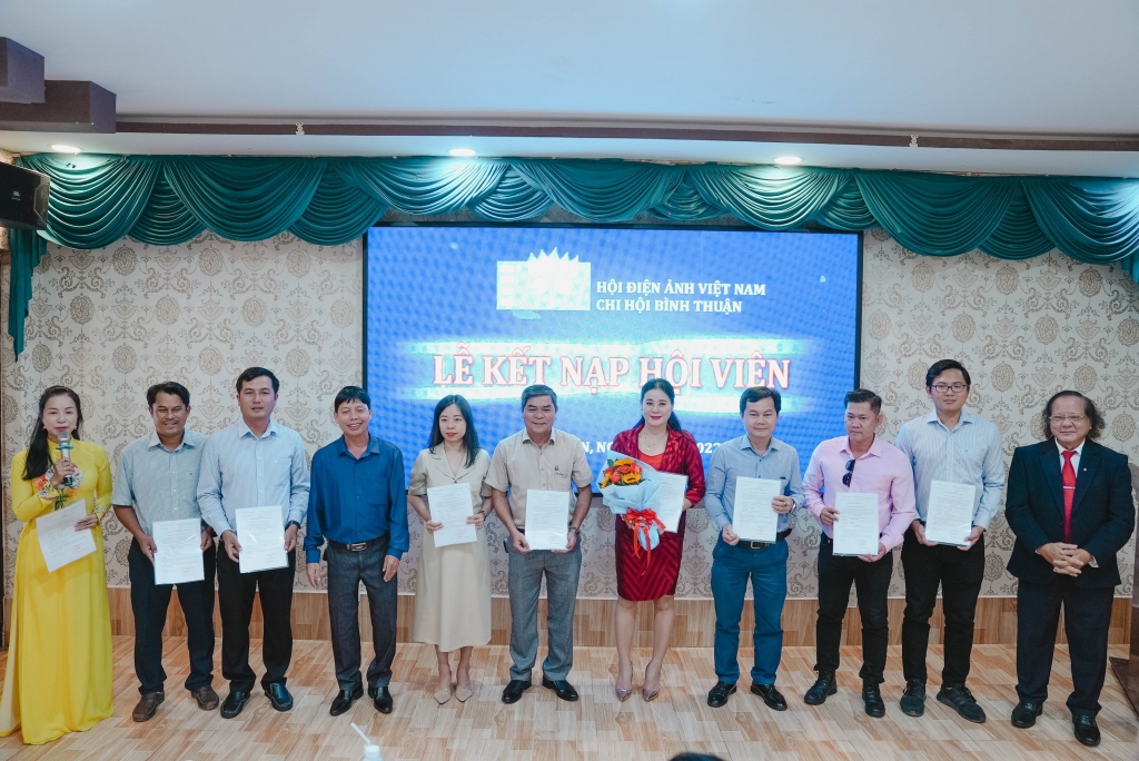 Lễ kết nạp hội viên tại Chi hội điện ảnh Bình Thuận cuối năm 2022