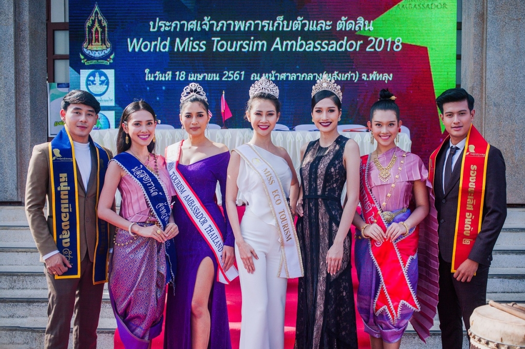 a hau lien phuong du le ky ket thai lan dang cai hoa hau dai su du lich the gioi 2018