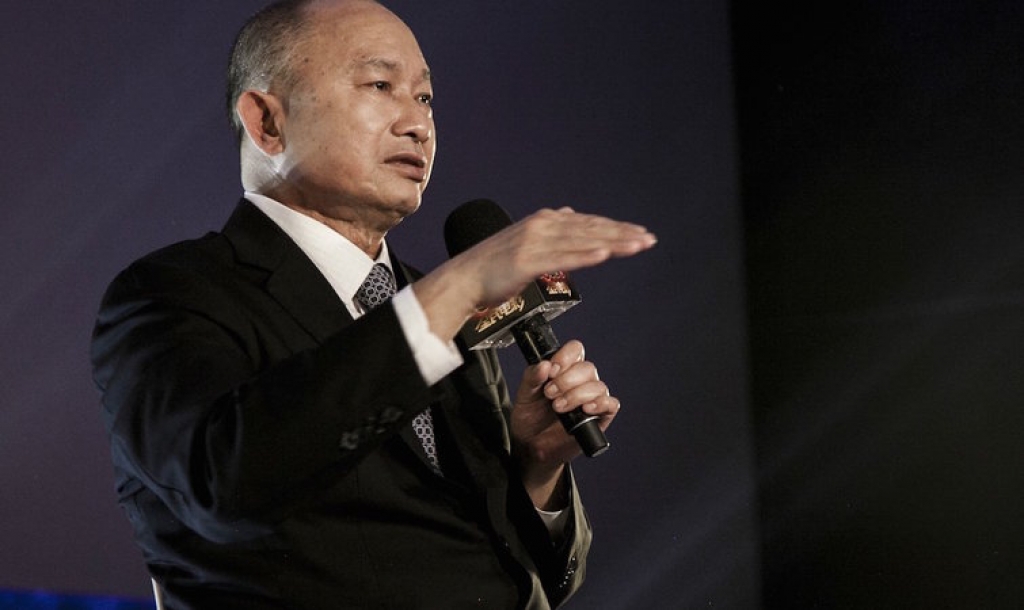 ngo vu sam tro lai voi hollywood sau 15 nam