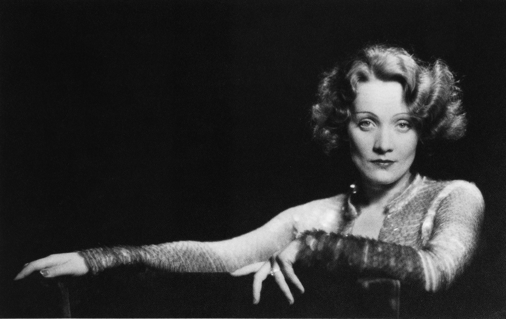 Thất bại duy nhất trong tình yêu của 'ngôi sao vạn người mê' Marlene Dietrich