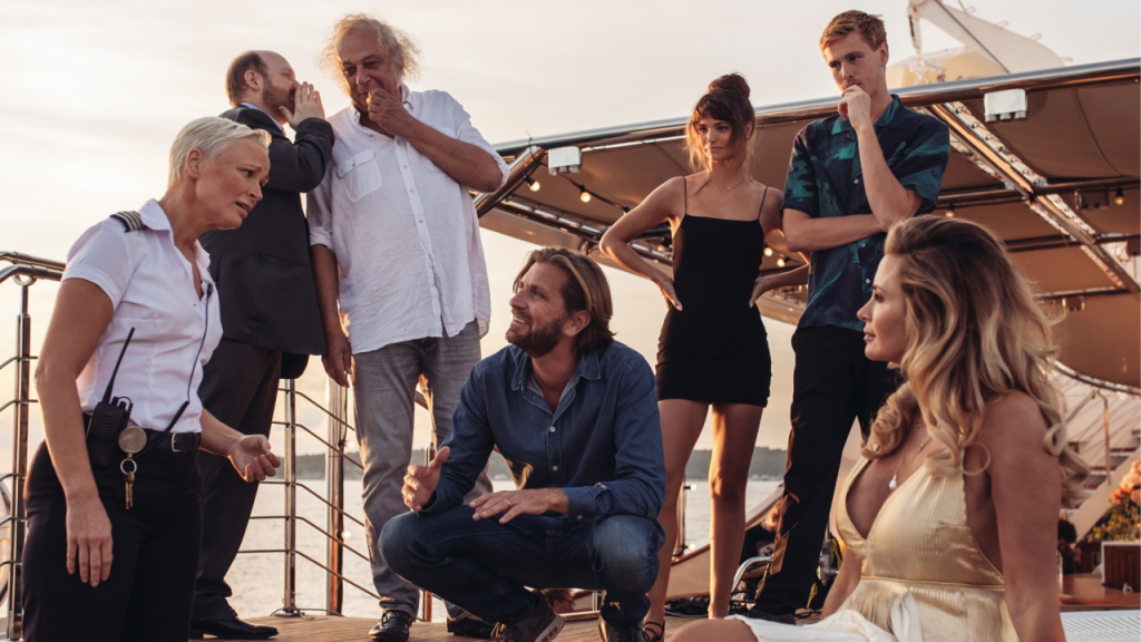 1 - Triangle of Sadness - bộ phim châm biếm giới nhà giáu lên ngôi cao nhất tại Cannes