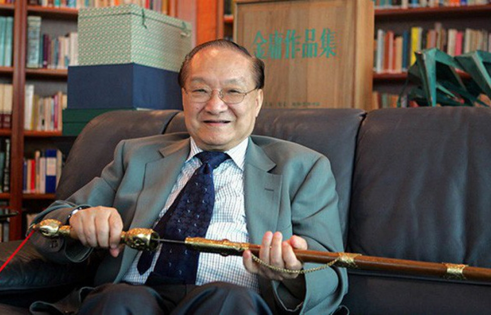 Cuộc đời 'Võ lâm minh chủ' Kim Dung vinh quang đi cùng những thăng trầm