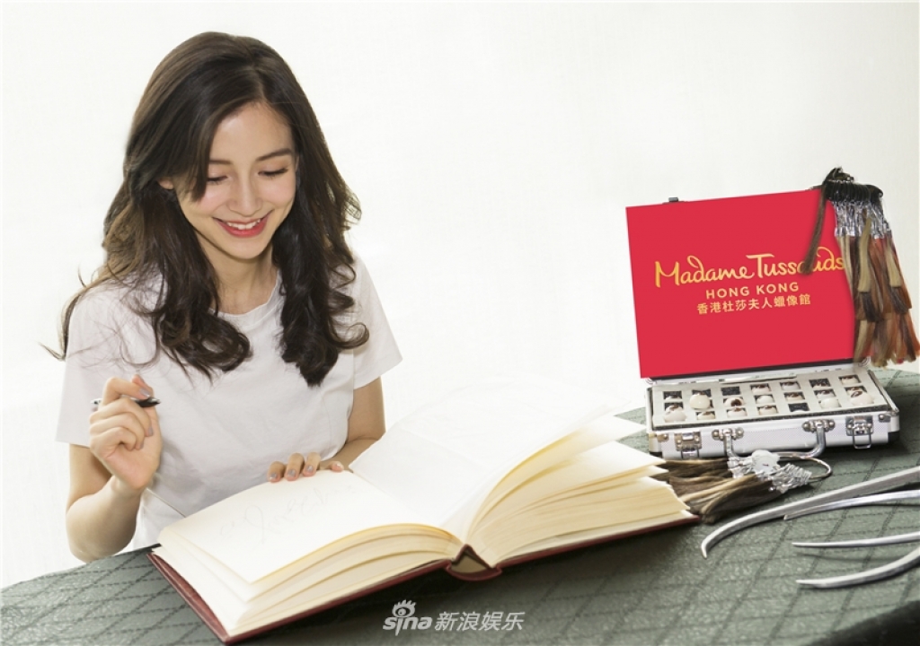 angelababy se co tuong sap o madame tussauds hong kong