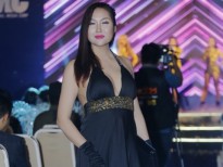 Phi Thanh Vân diện đầm hở lưng đến dự sự kiện ra mắt thương hiệu Paramount Channel Việt Nam