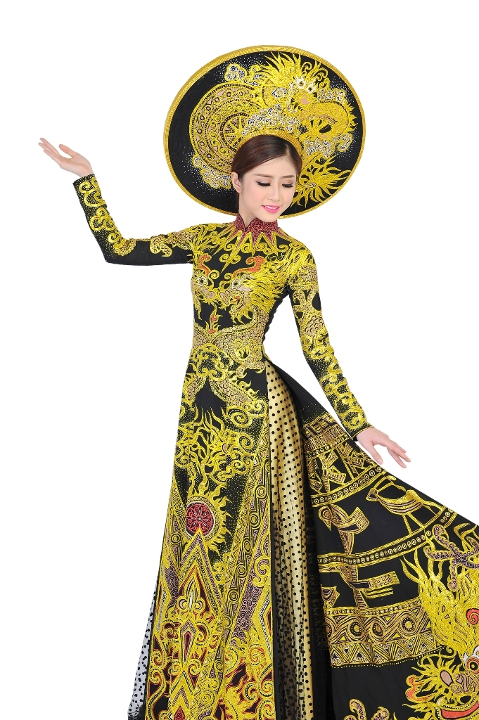 truong thai thuy duong doat giai best national custome tai cuoc thi miss heritage global 2017