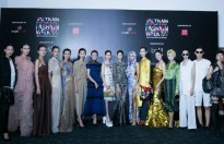 Màn chào sân ấn tượng của "Tuần lễ thời trang Quốc tế Việt Nam Xuân Hè 2017"