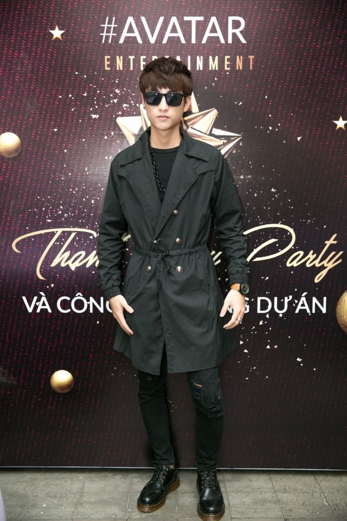 huynh anh lan dau xuat hien cung boysband moi