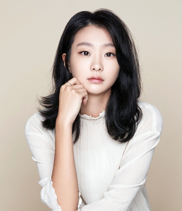 'Điên nữ' Kim Da Mi cặp kè trai đẹp 'Parasite' trong phim tình cảm mới