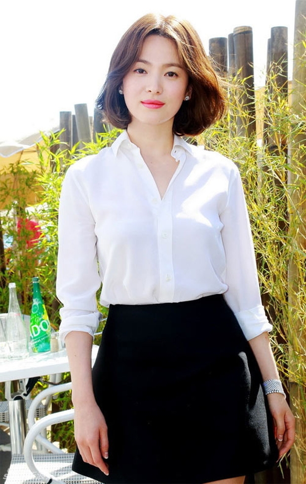 Fan lục lại quá khứ Song Hye Kyo từng làm sôi sục LHP Cannes, đọ sắc cực gắt với Chương Tử Di