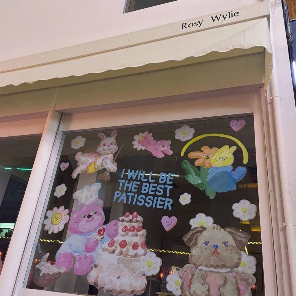 Triệu Lộ Tư khoe quán cà phê riêng nhưng netizen soi ra hàng loạt chi tiết 'copy' thiết kế của Hàn Quốc