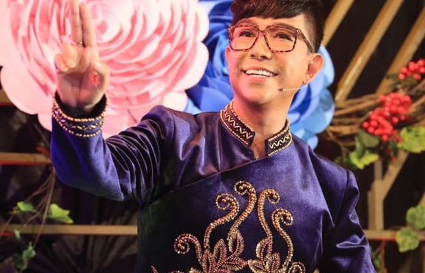 Ca sĩ Long Nhật lên tiếng giải thích lý do Hồ Văn Cường dọn ra ở riêng, phải nhờ cô giáo tìm nhà giúp